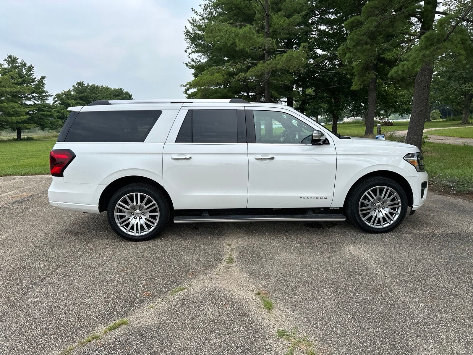 2024 Ford Expedition Max Platinum