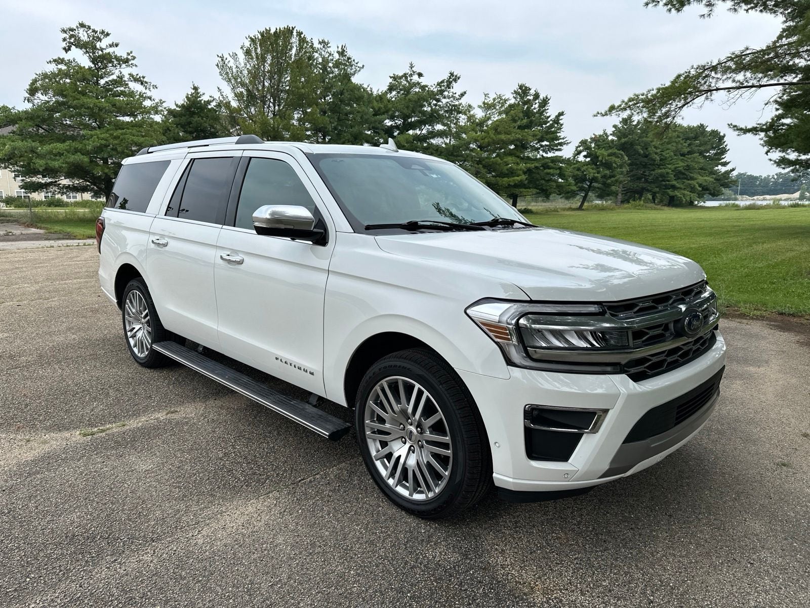 2024 Ford Expedition Max Platinum
