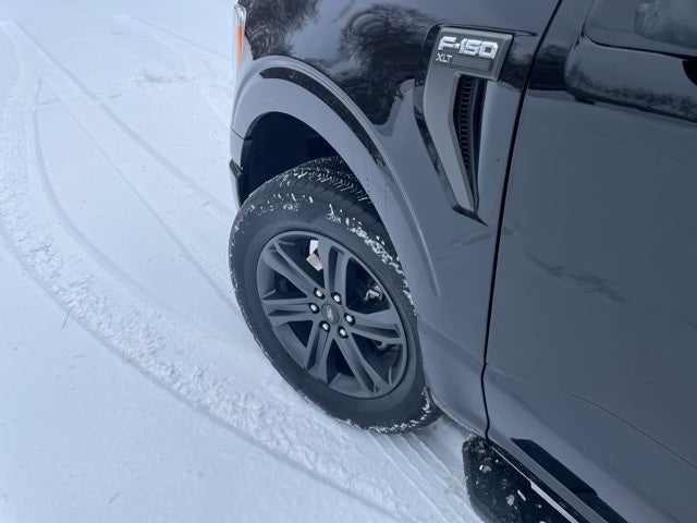 2023 Ford F-150 XLT With Dual Sunroof