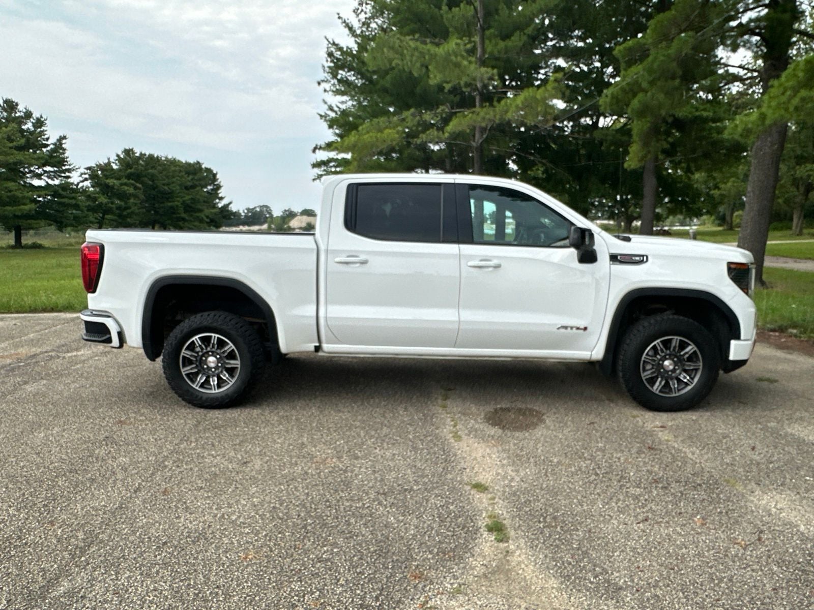 2025 GMC Sierra 1500 AT4