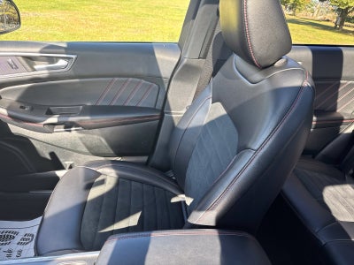 2023 Ford Edge ST Line