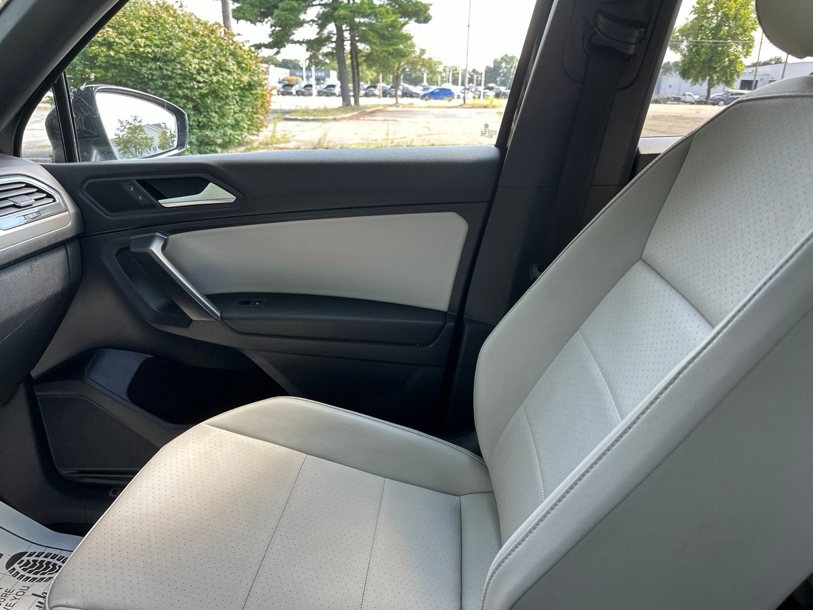 2021 Volkswagen Tiguan 2.0T SE R-Line Black