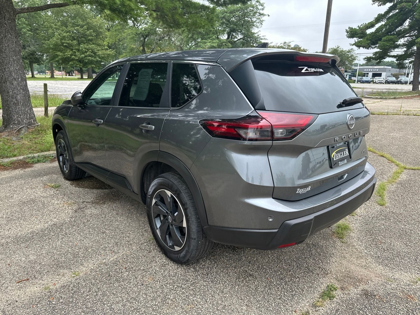 2025 Nissan Rogue SV