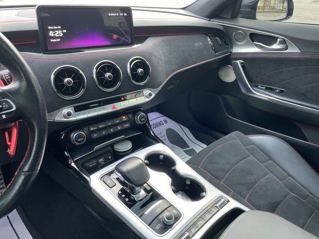 2023 Kia Stinger GT2