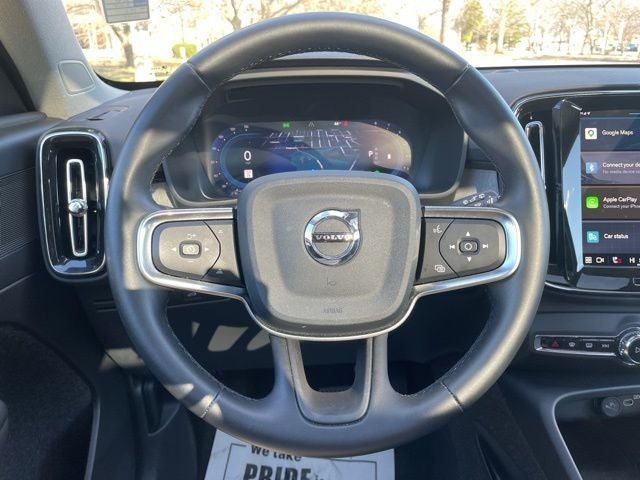 2025 Volvo XC40 B5 Core